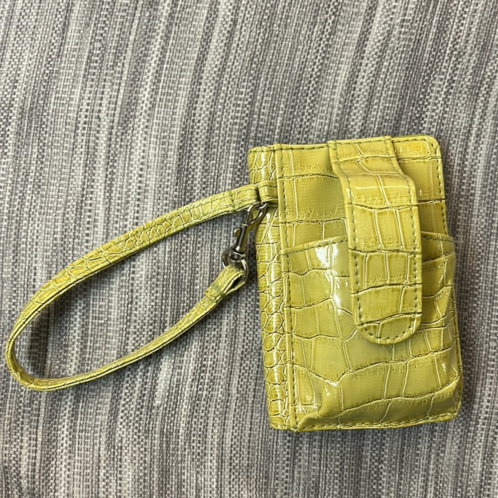 Mundi Card holder - Yellow Green - EUC
